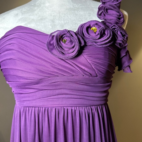 Formal Dress One Strap, Chiffon. Eggplant purple. Fits like an XS - Picture 2 of 5